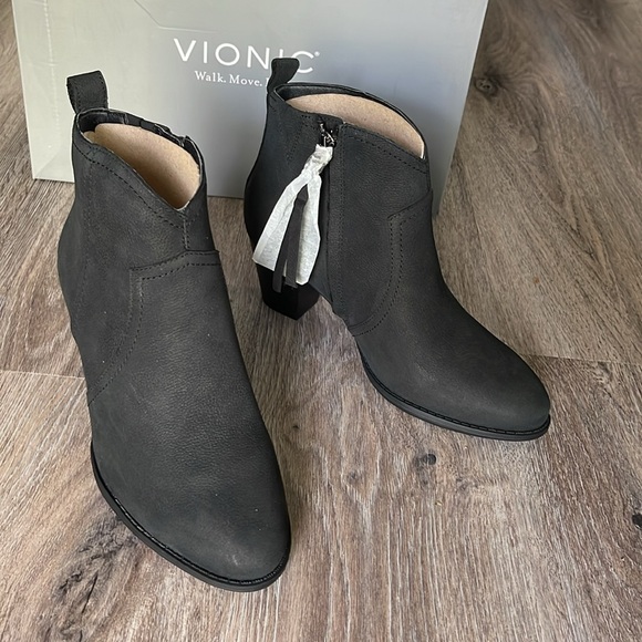 Vionic Raina Nubuck Leather Ankle Boots Size 6 - Picture 3 of 16